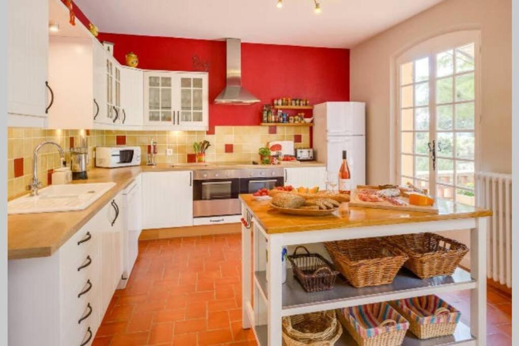 Le Clos Des Pins, Vue Mont Ventoux Roaix Bagian luar foto